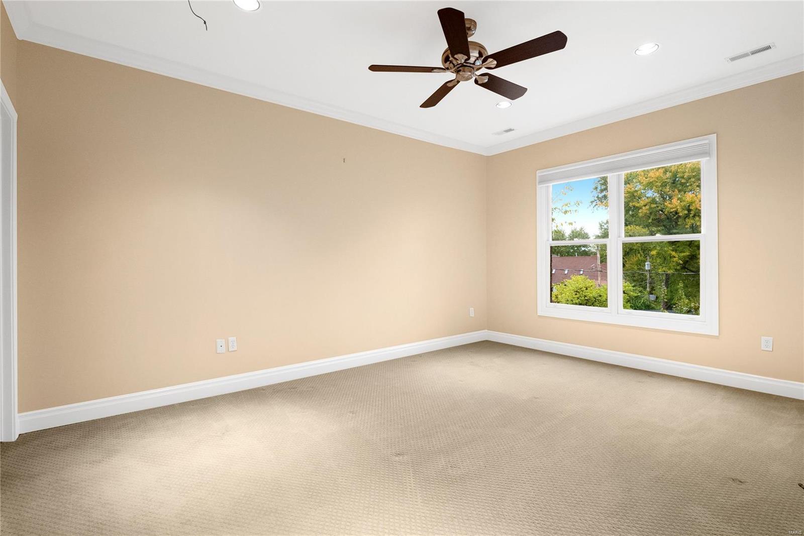 Clayton Lane - Residential