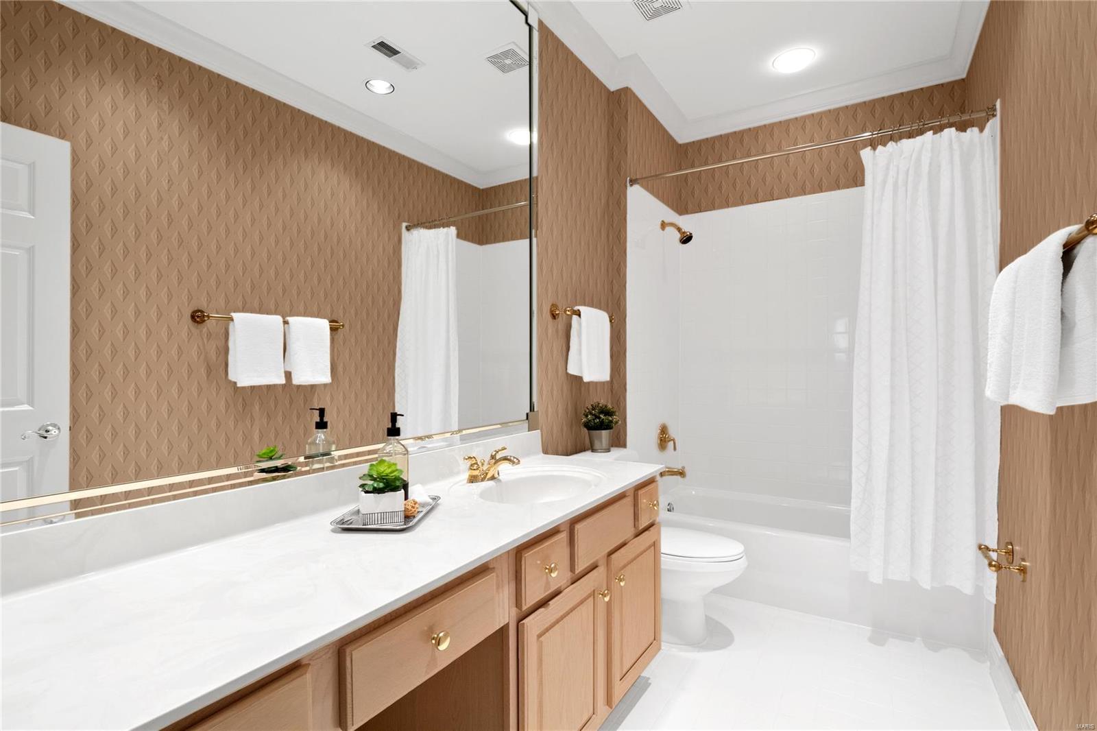 Clayton Lane - Residential