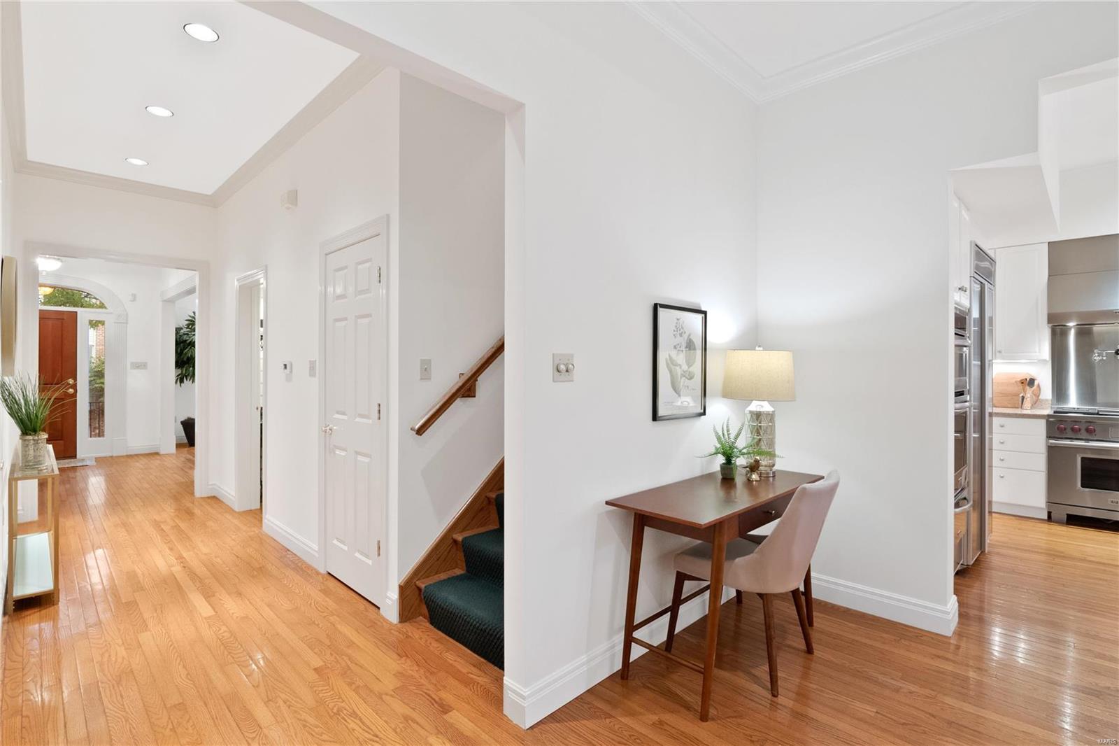 Clayton Lane - Residential