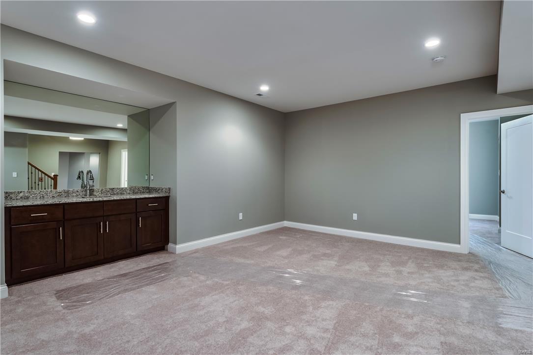 Stoneleigh Towers - Residential