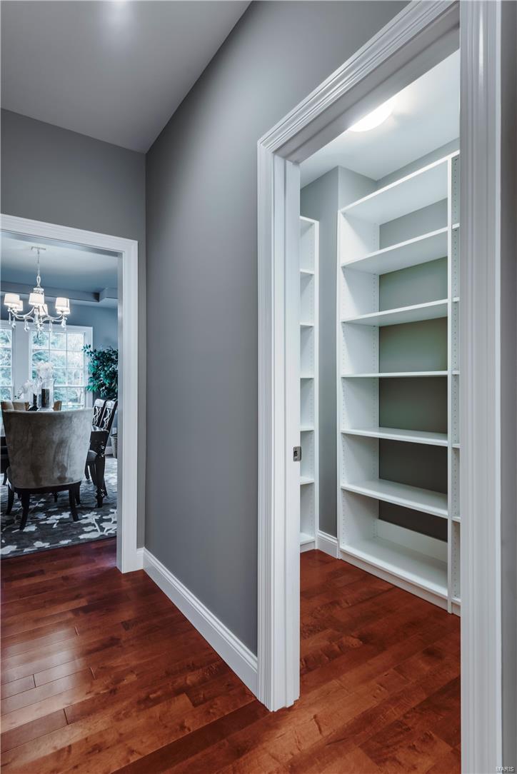 Stoneleigh Towers - Residential