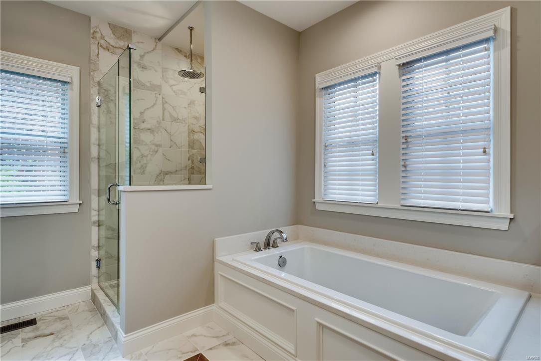 Stoneleigh Towers - Residential