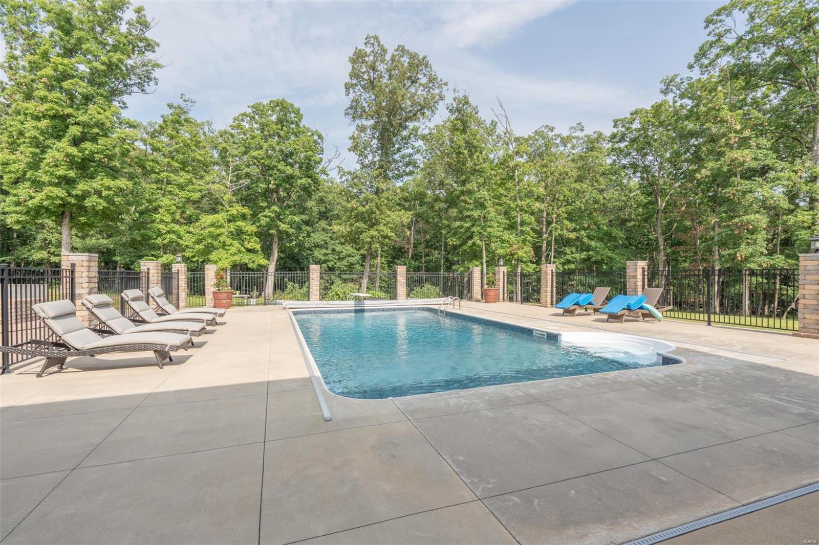 Remington Oaks Sub - Residential