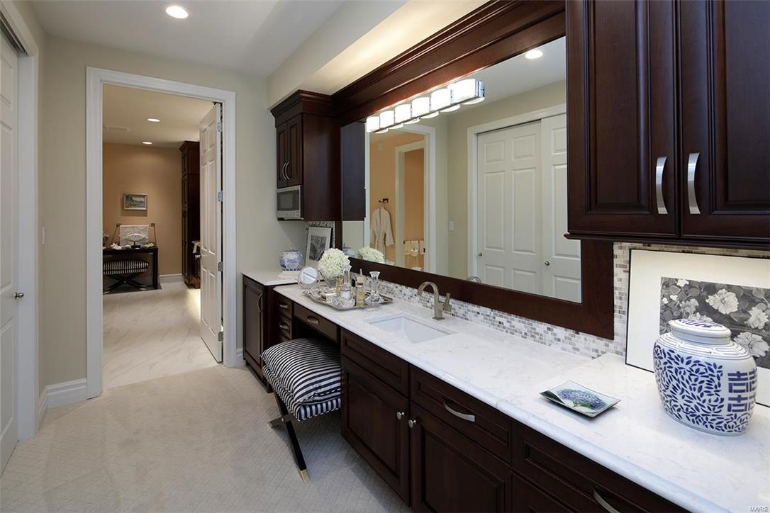 The Villas at Meadowbrook - Residential