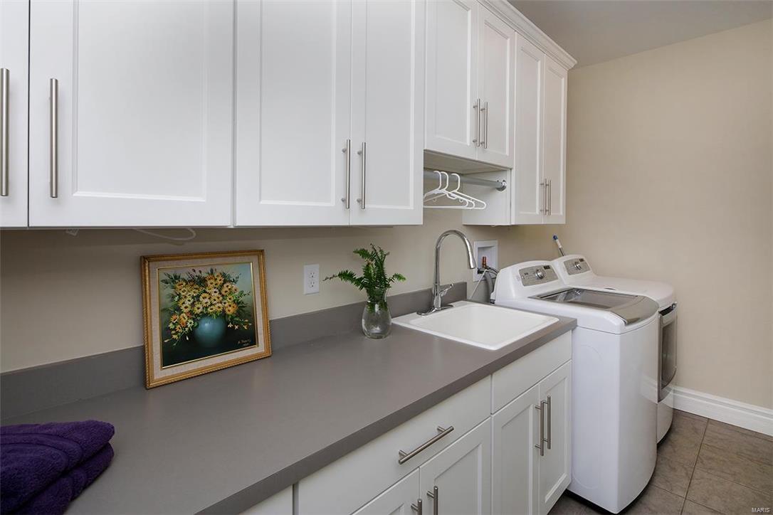 The Villas at Meadowbrook - Residential