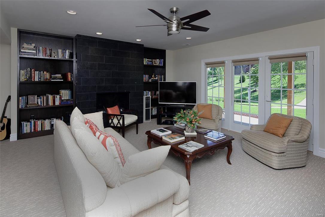 The Villas at Meadowbrook - Residential