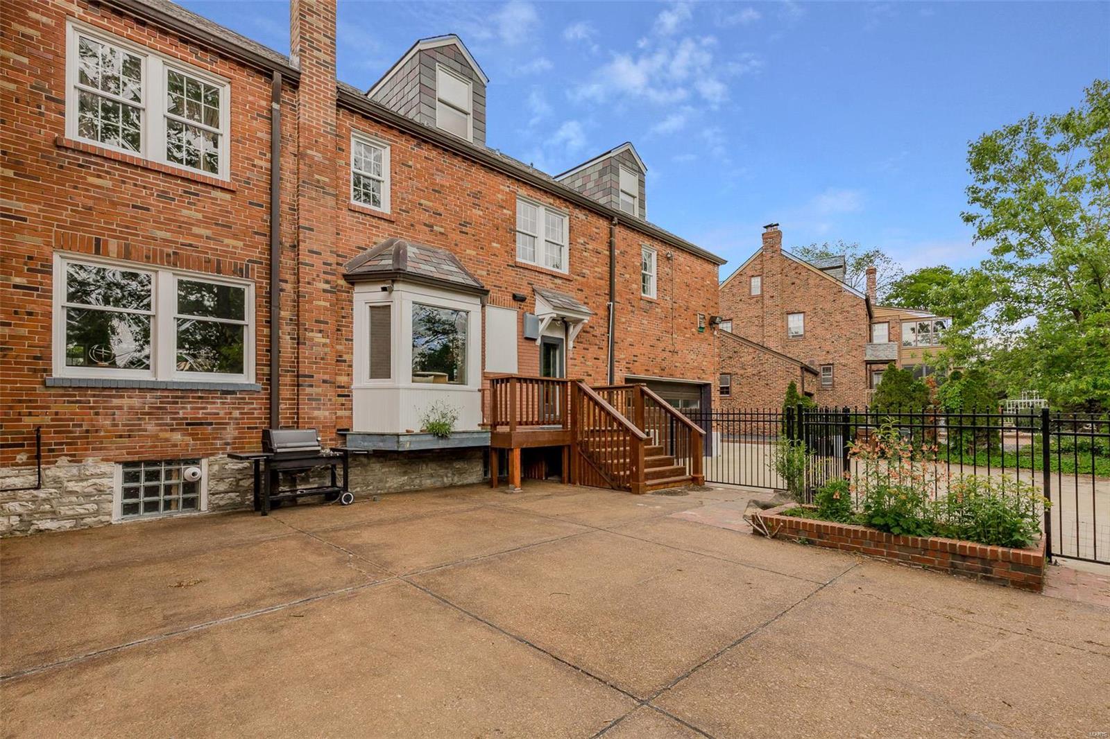 Lake Forest - Residential