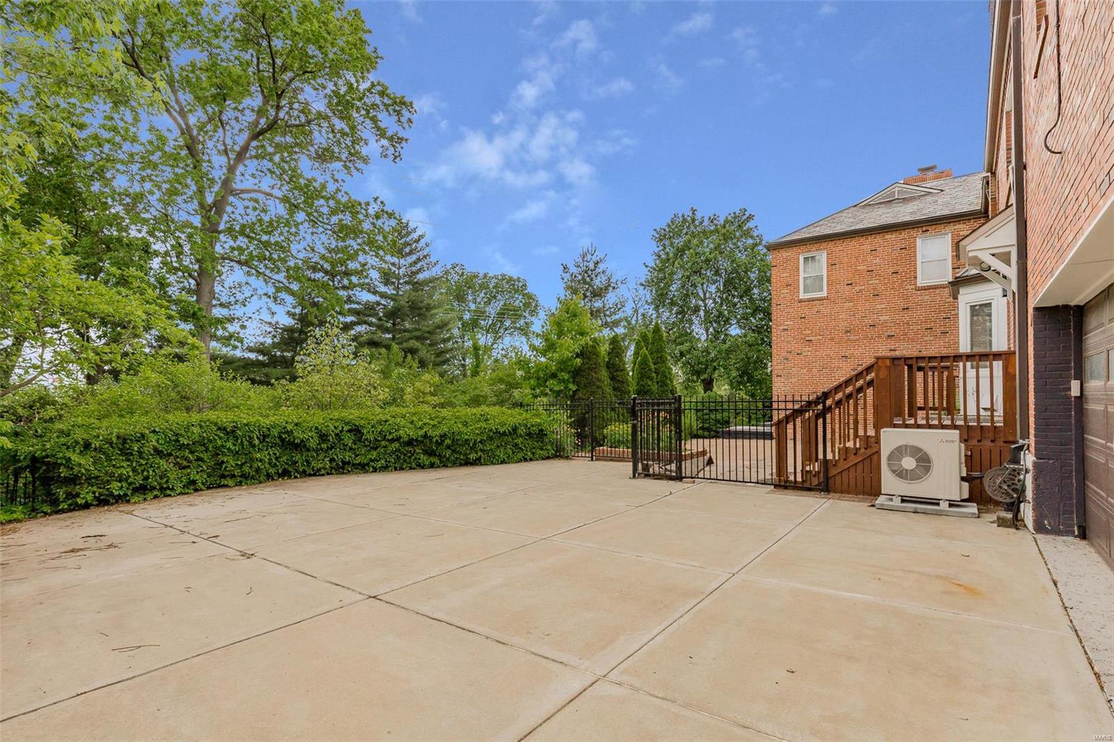 Lake Forest - Residential