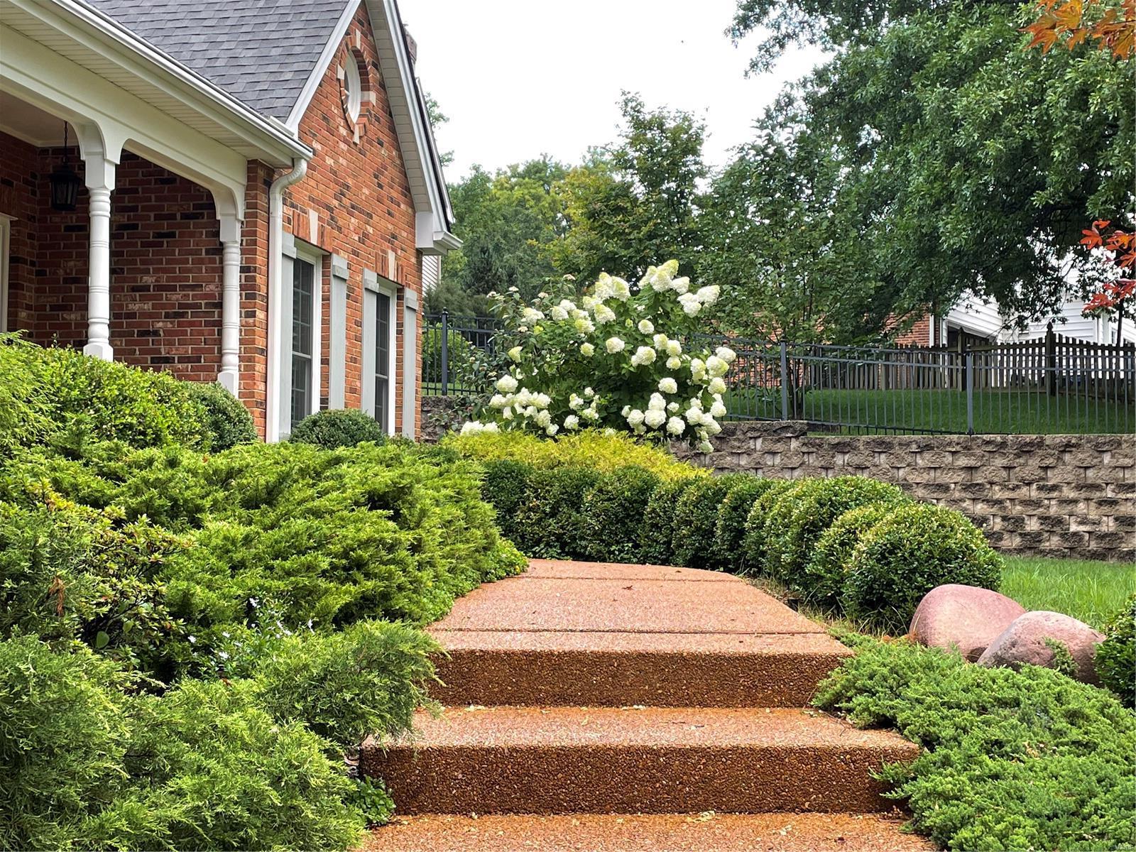 Pinecrest Manor Amd - Residential