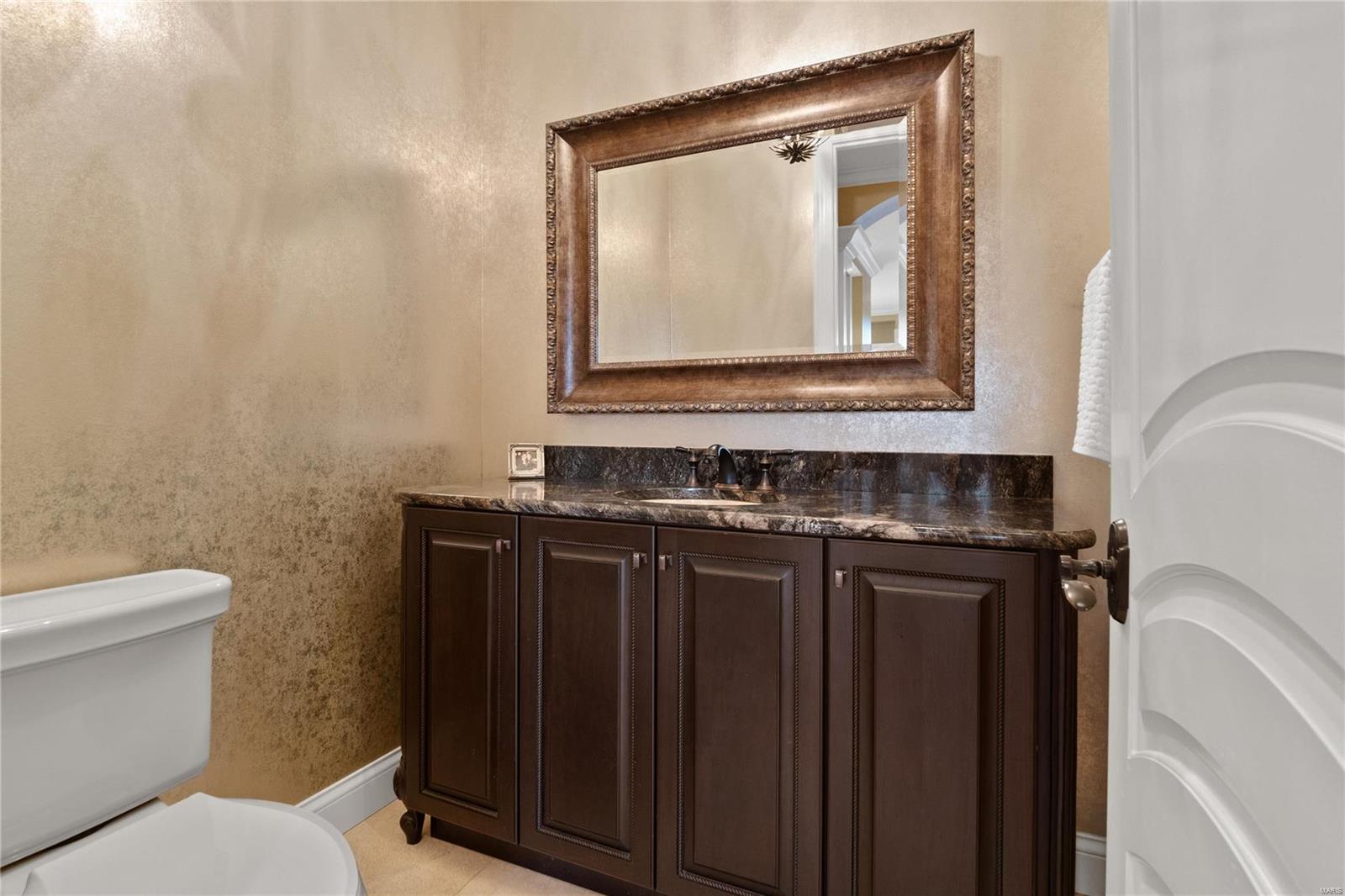 Crescent Condo - Residential