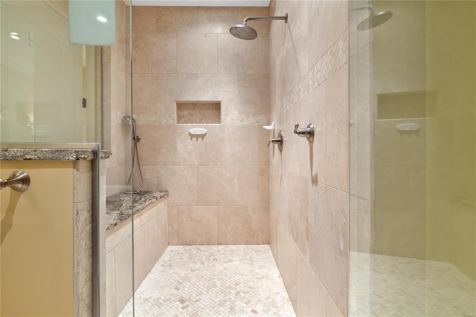 Crescent Condo - Residential