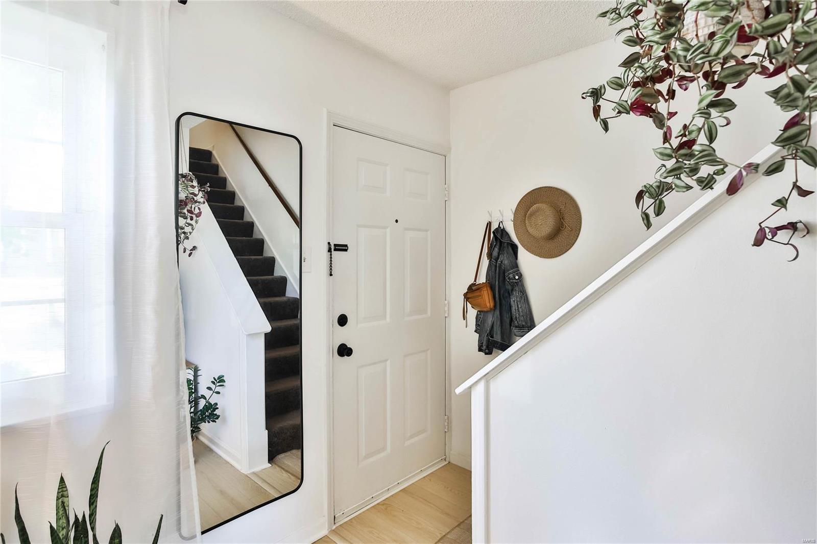 1405 Peacock Lane