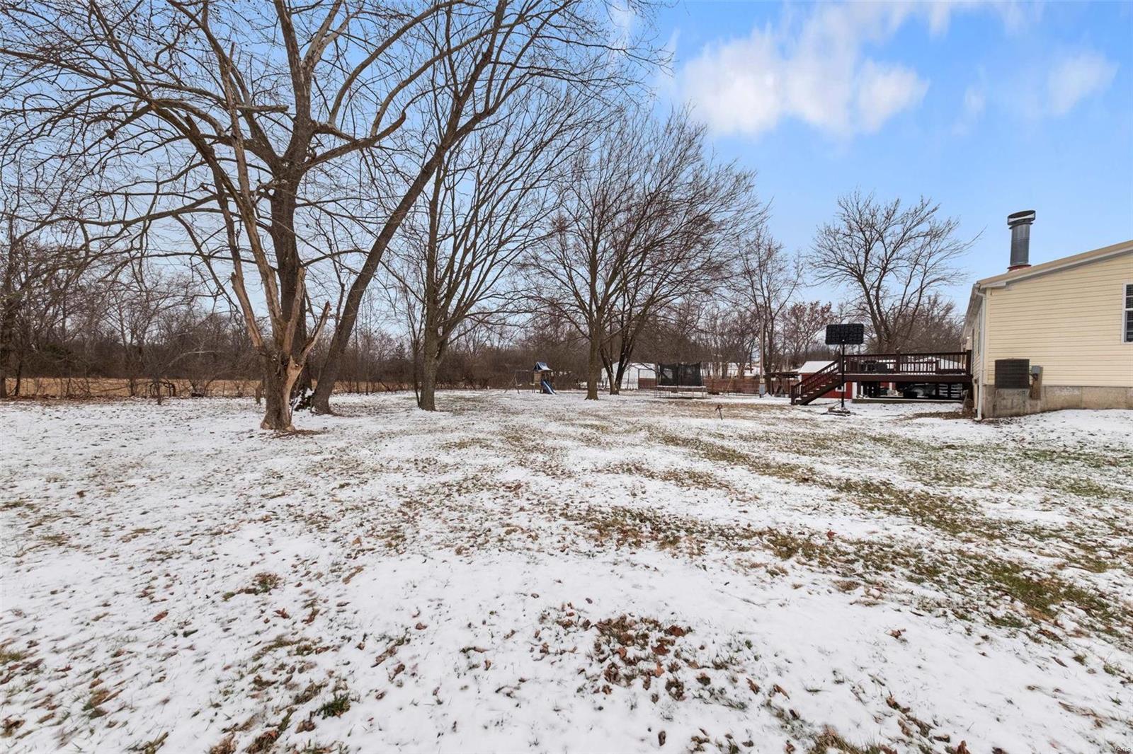 Winfield, Missouri 63389, United States, 3 Bedrooms Bedrooms, ,2 BathroomsBathrooms,Residential,Pending,1393