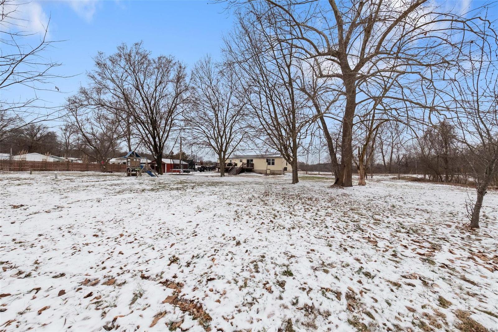 Winfield, Missouri 63389, United States, 3 Bedrooms Bedrooms, ,2 BathroomsBathrooms,Residential,Pending,1393