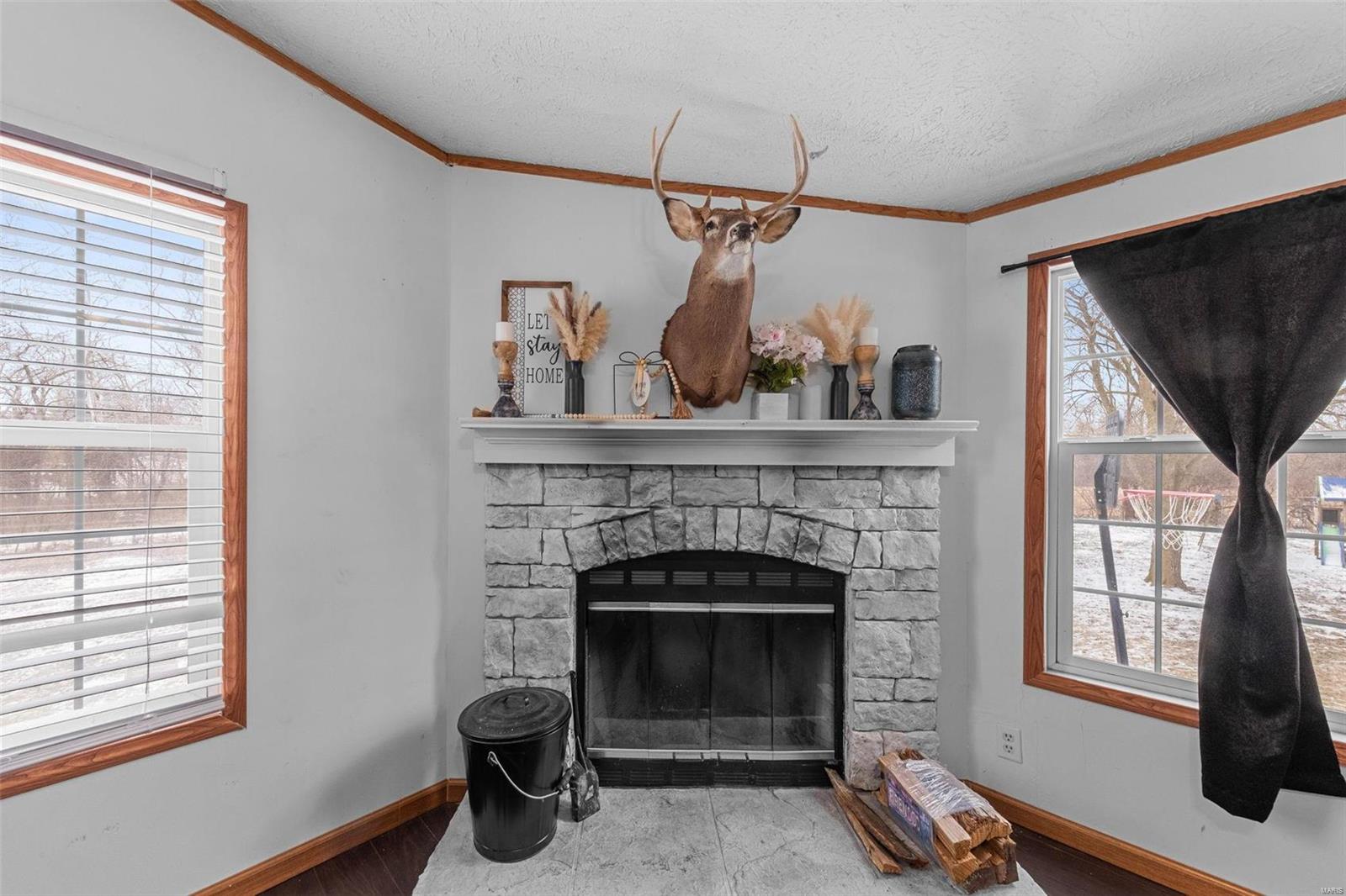 Winfield, Missouri 63389, United States, 3 Bedrooms Bedrooms, ,2 BathroomsBathrooms,Residential,Pending,1393