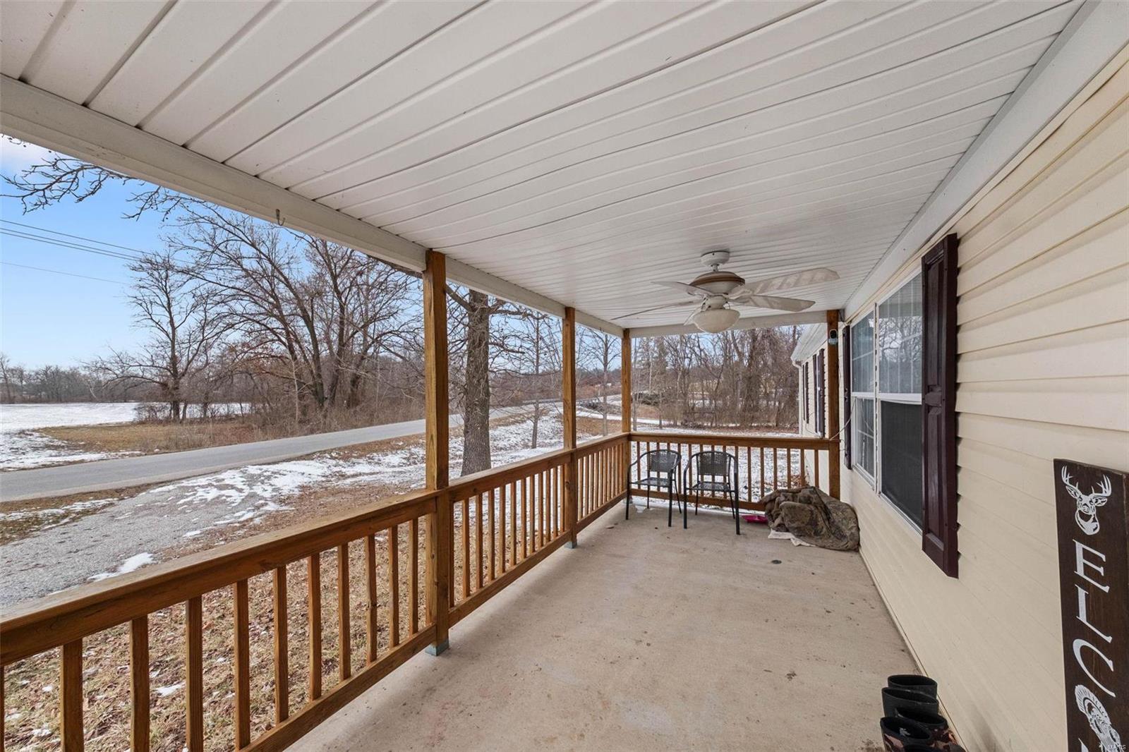 Winfield, Missouri 63389, United States, 3 Bedrooms Bedrooms, ,2 BathroomsBathrooms,Residential,Pending,1393