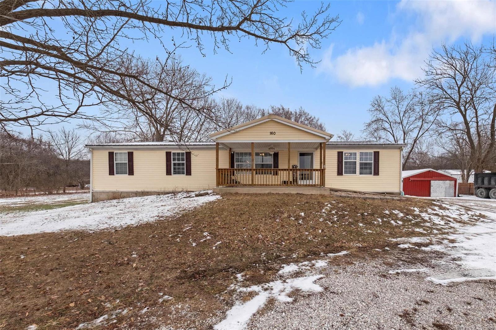 Winfield, Missouri 63389, United States, 3 Bedrooms Bedrooms, ,2 BathroomsBathrooms,Residential,Pending,1393