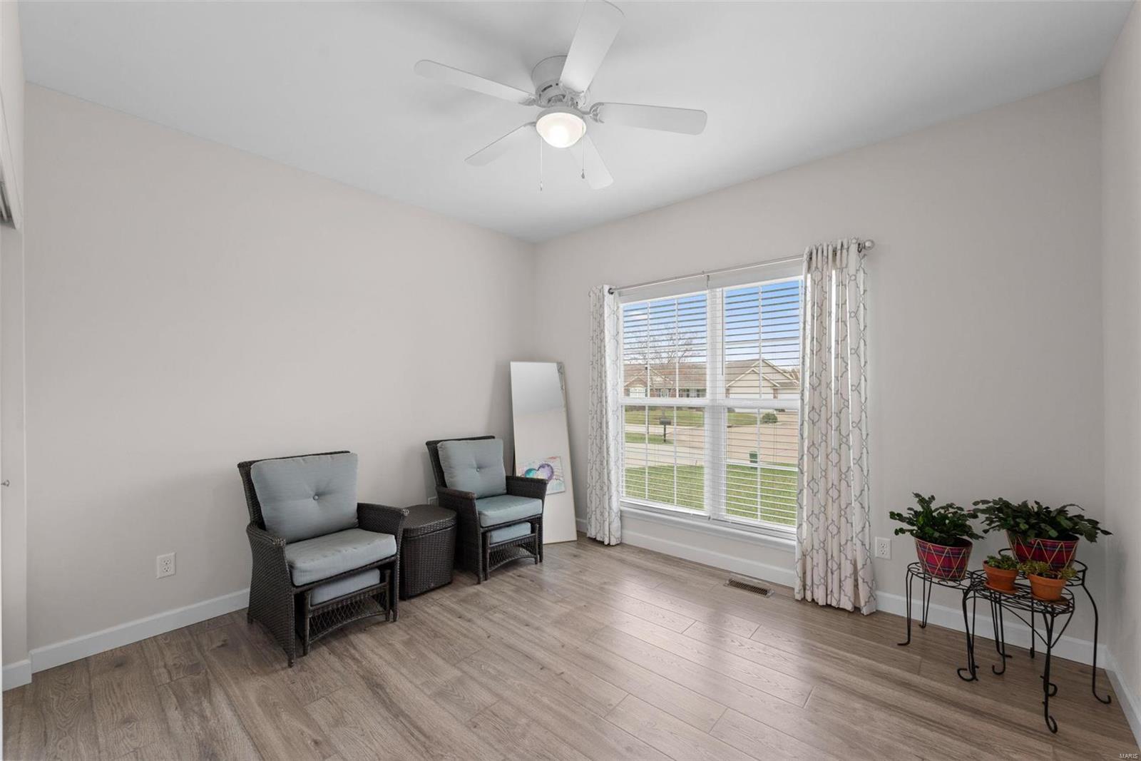 Westhampton Woods 01 - Residential