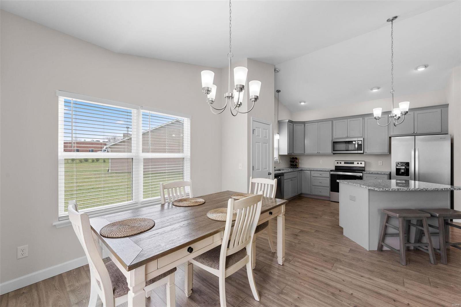 Westhampton Woods 01 - Residential