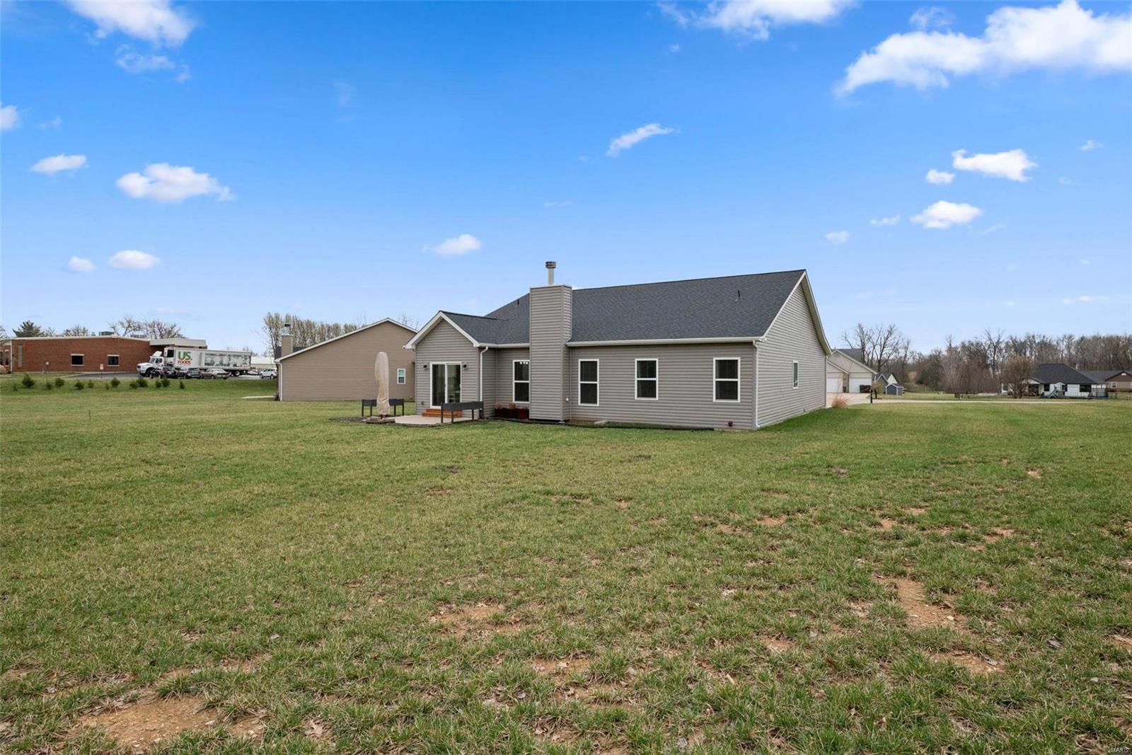 Westhampton Woods 01 - Residential