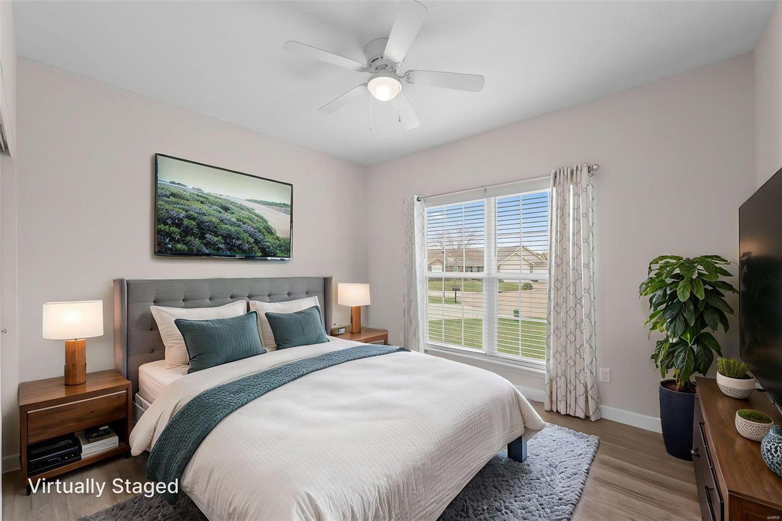 Westhampton Woods 01 - Residential