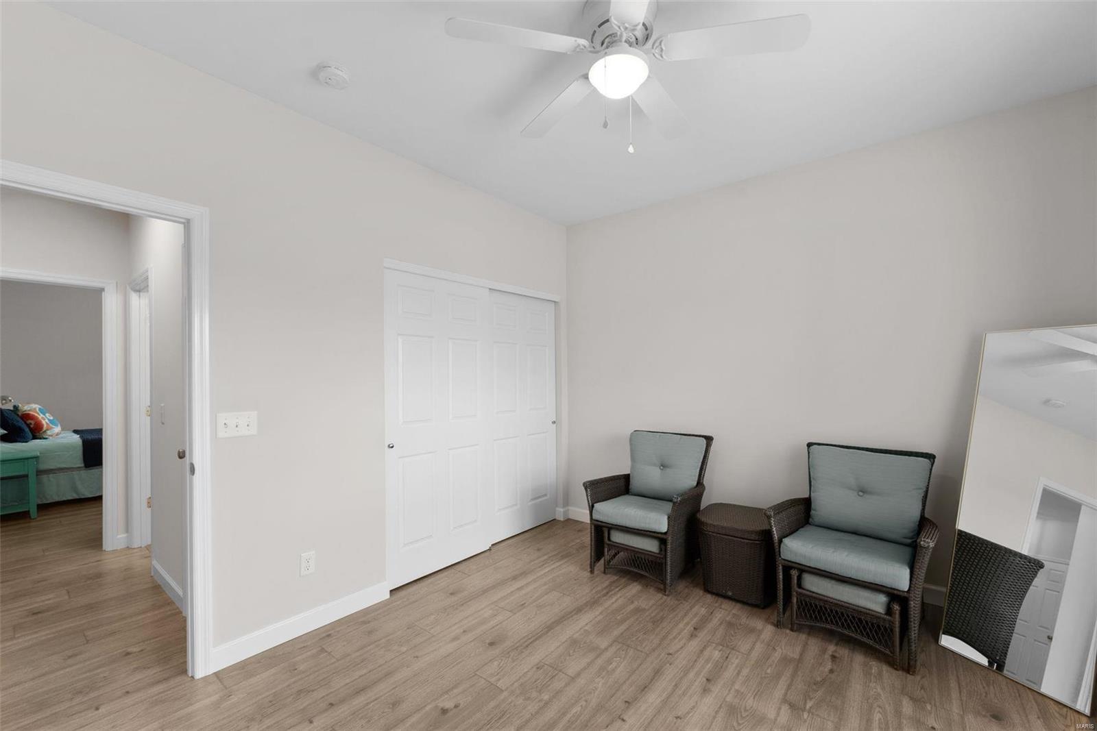 Westhampton Woods 01 - Residential