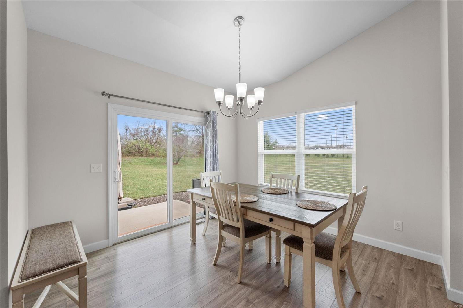 Westhampton Woods 01 - Residential