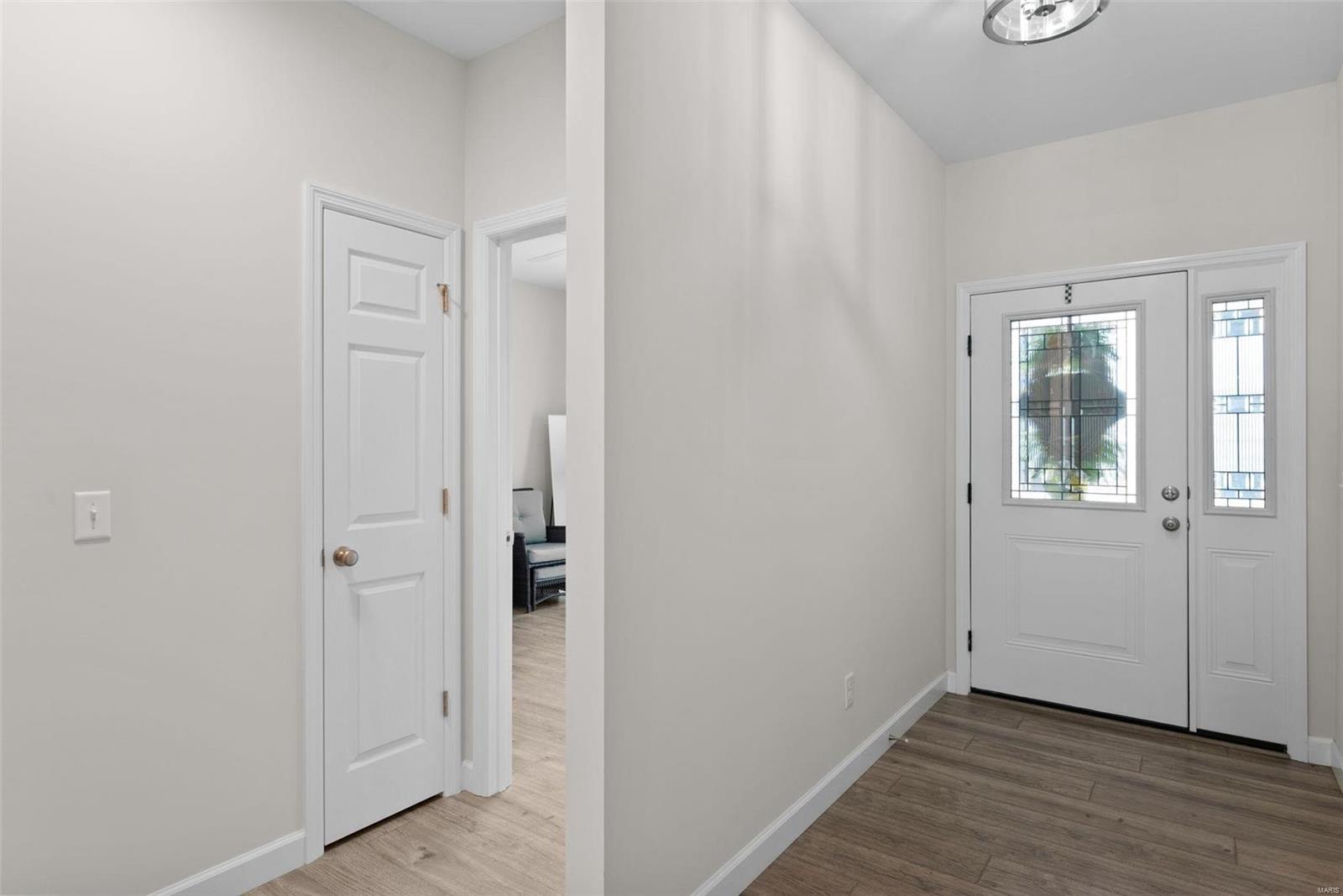 Westhampton Woods 01 - Residential