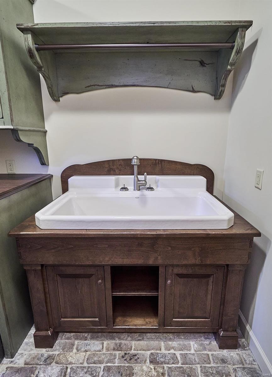 Madisons Place Two - Residential