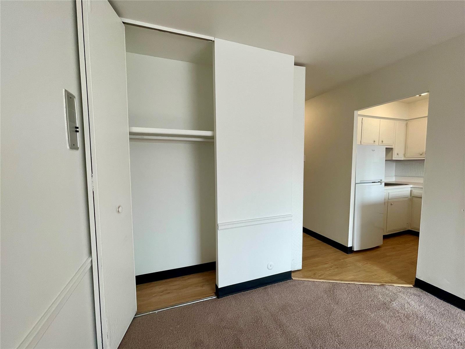 Lindell Add 02 - Residential Income