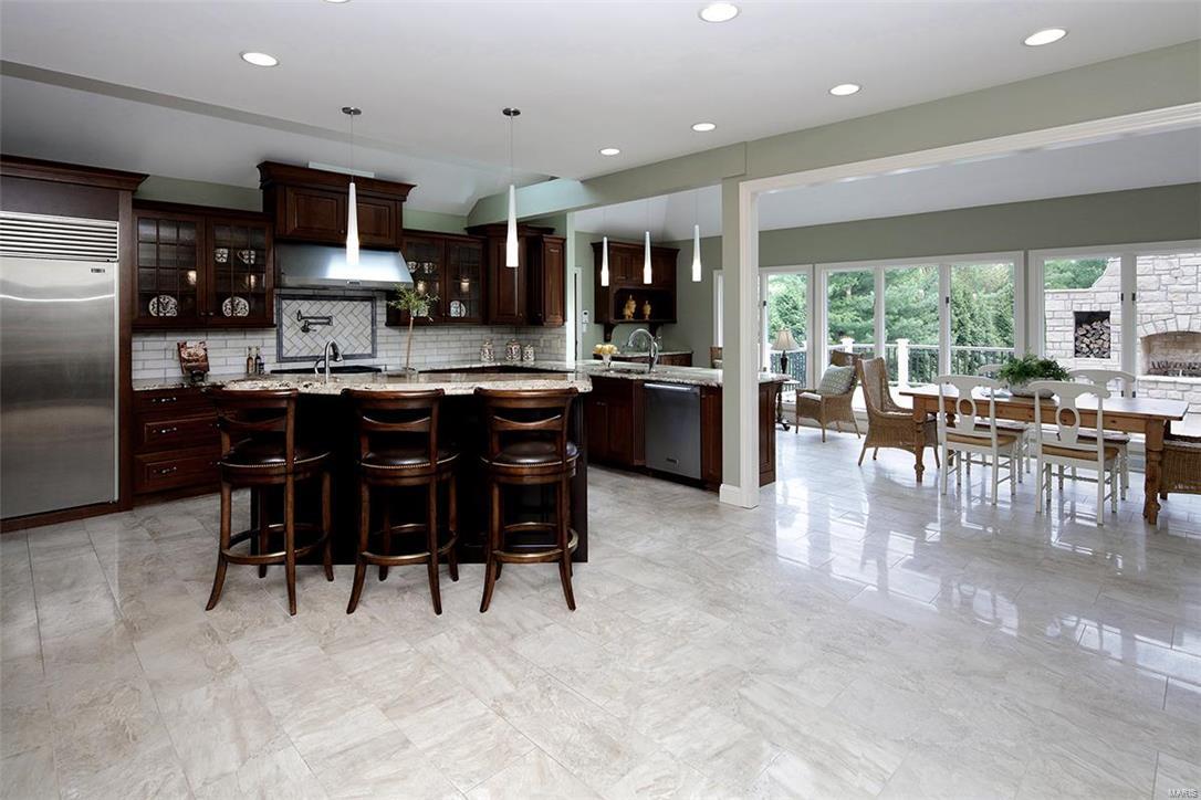 Frontenac Place - Residential