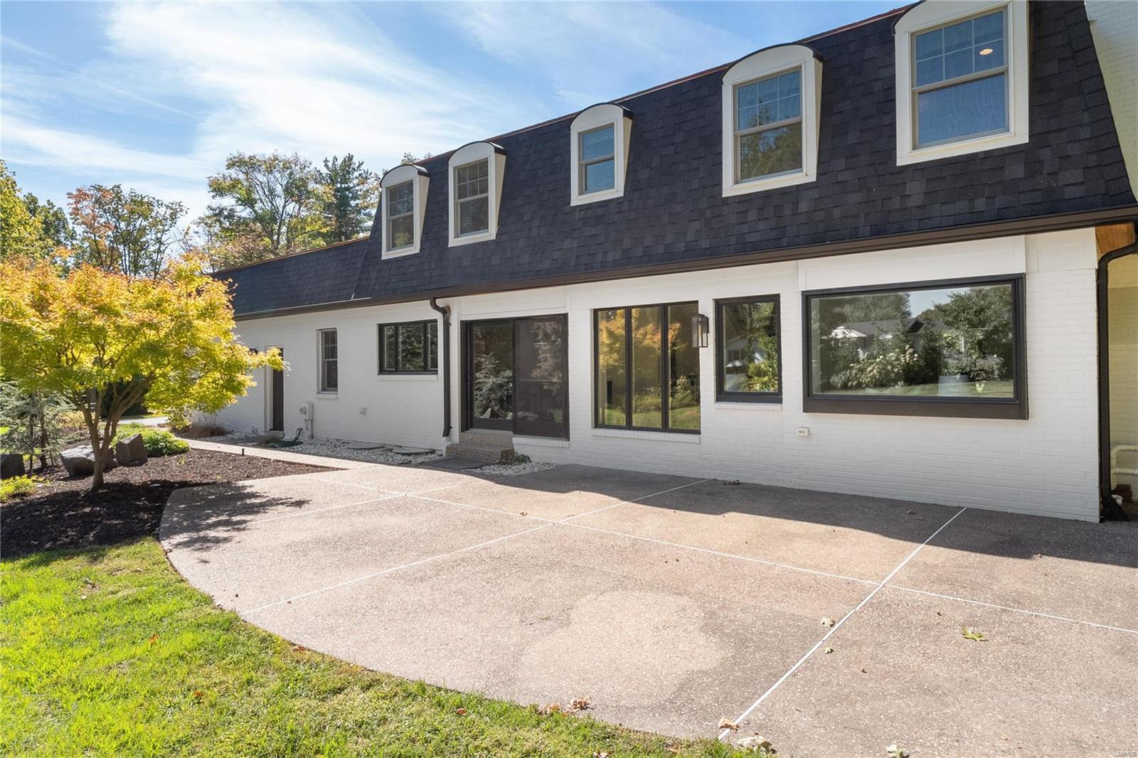 Windmoor Place South - Residential