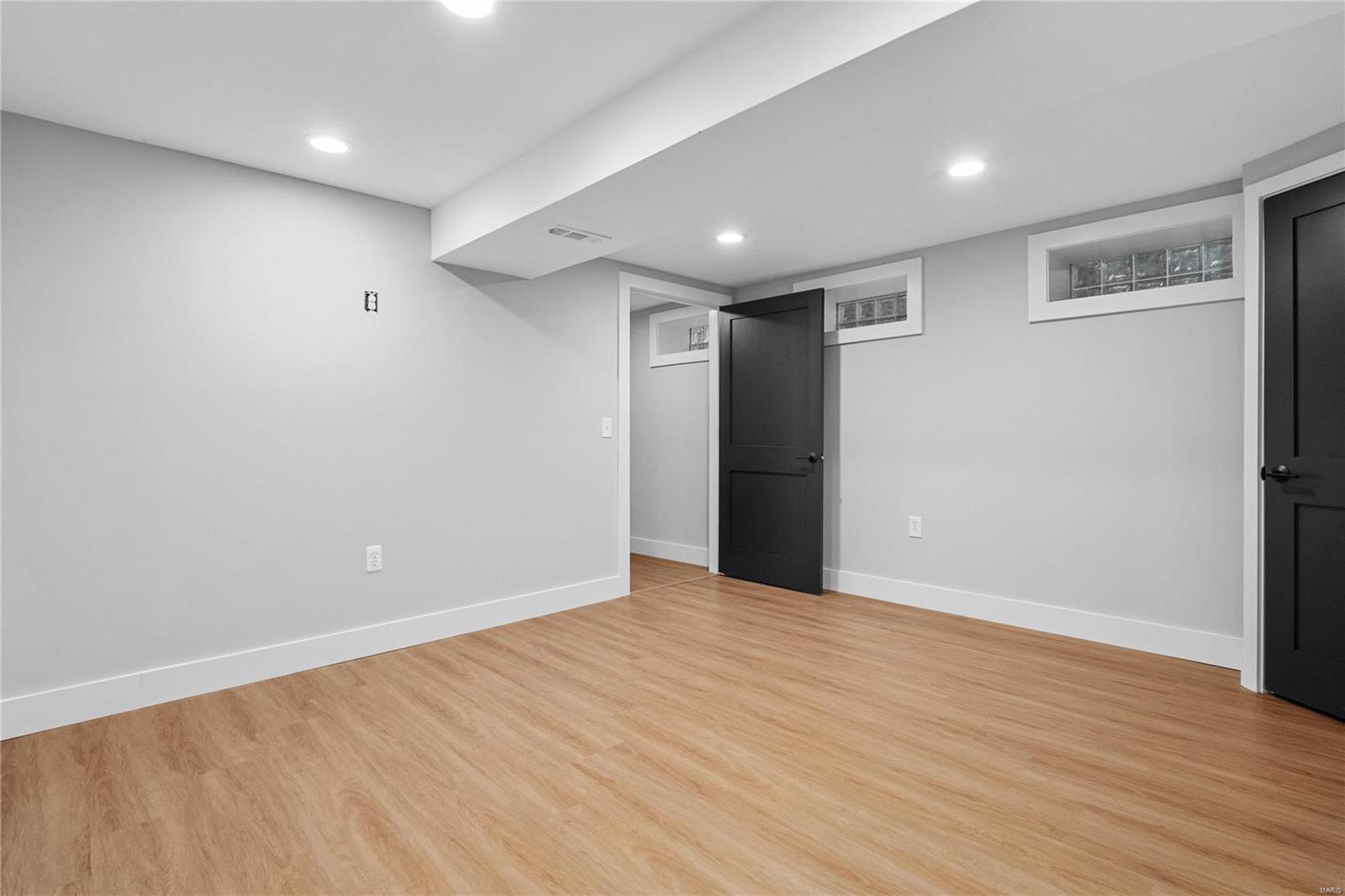 Windmoor Place South - Residential