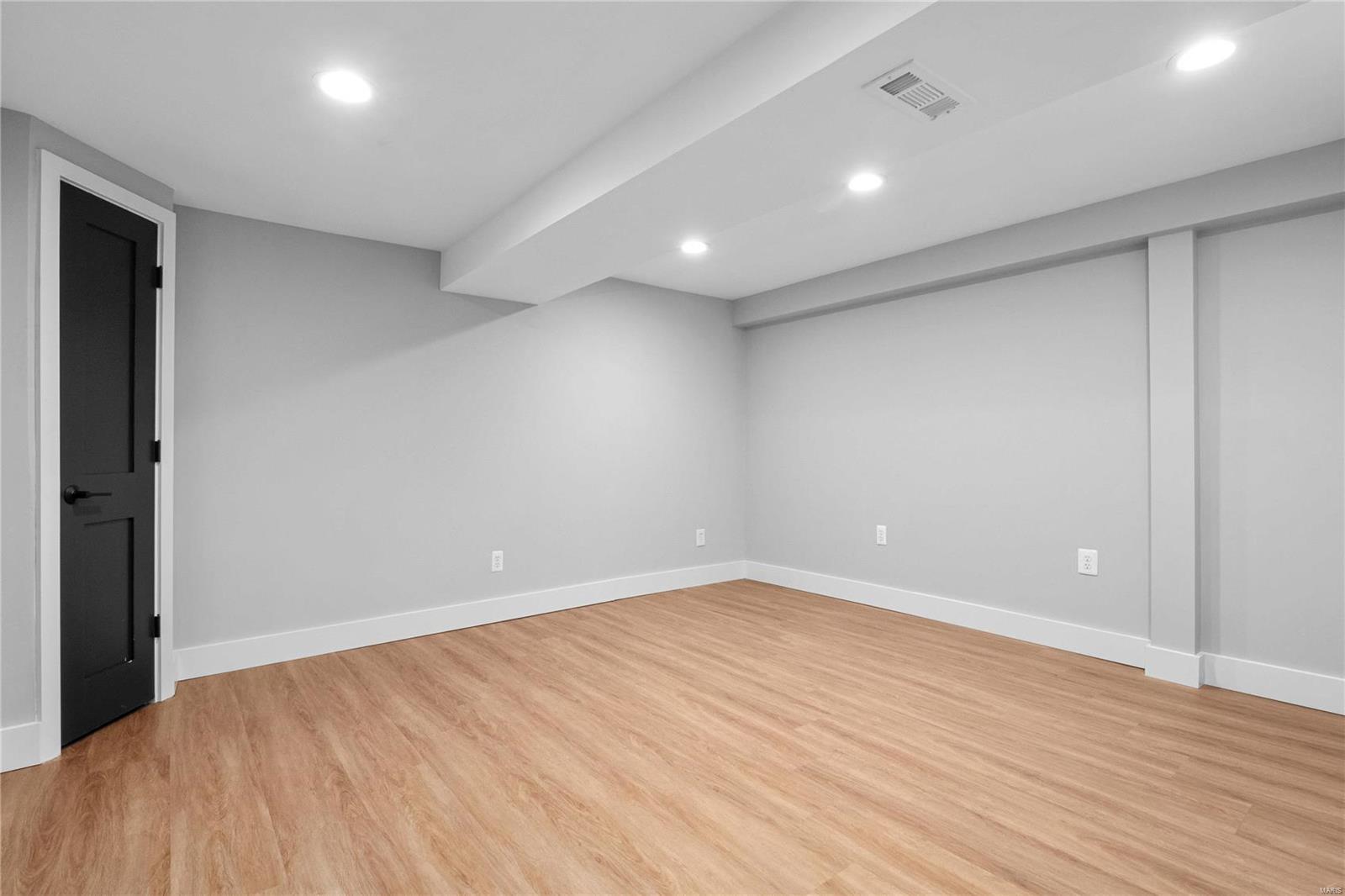 Windmoor Place South - Residential