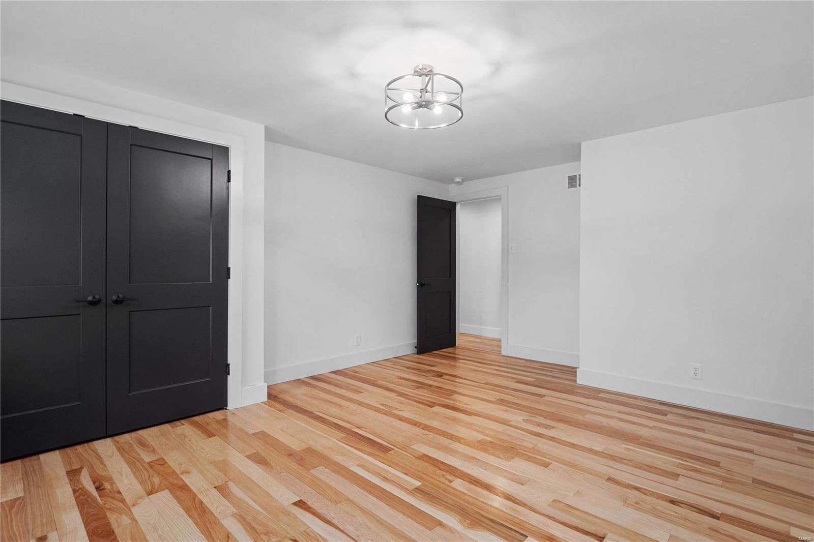 Windmoor Place South - Residential