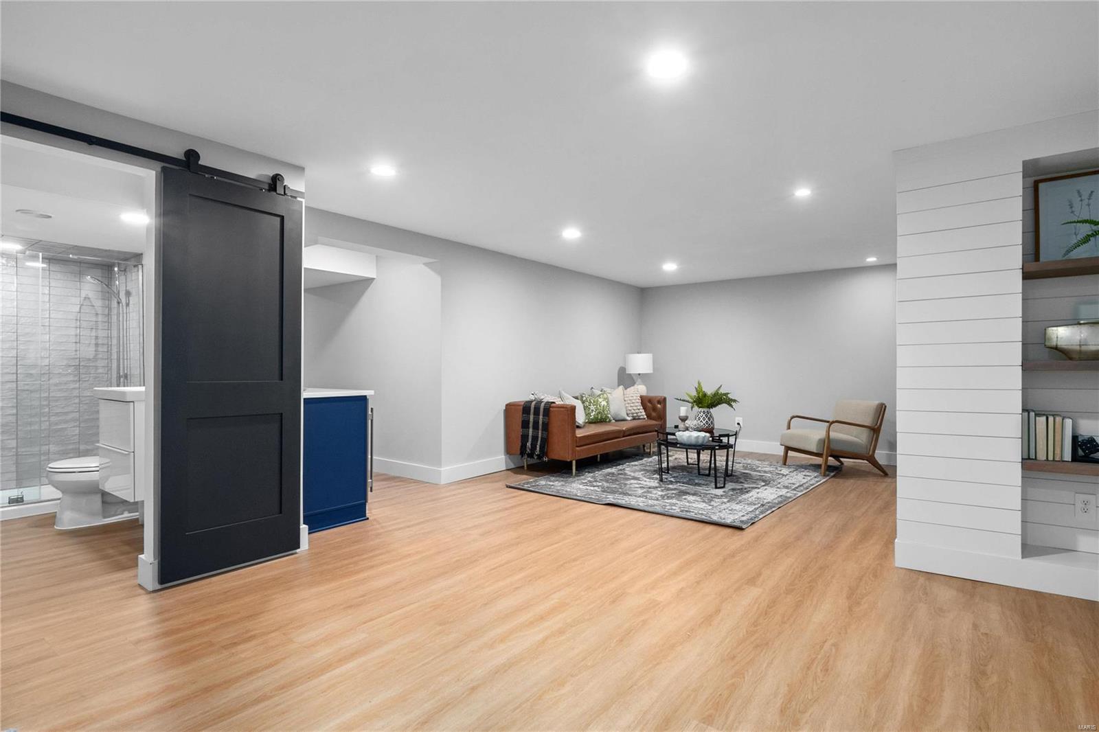 Windmoor Place South - Residential