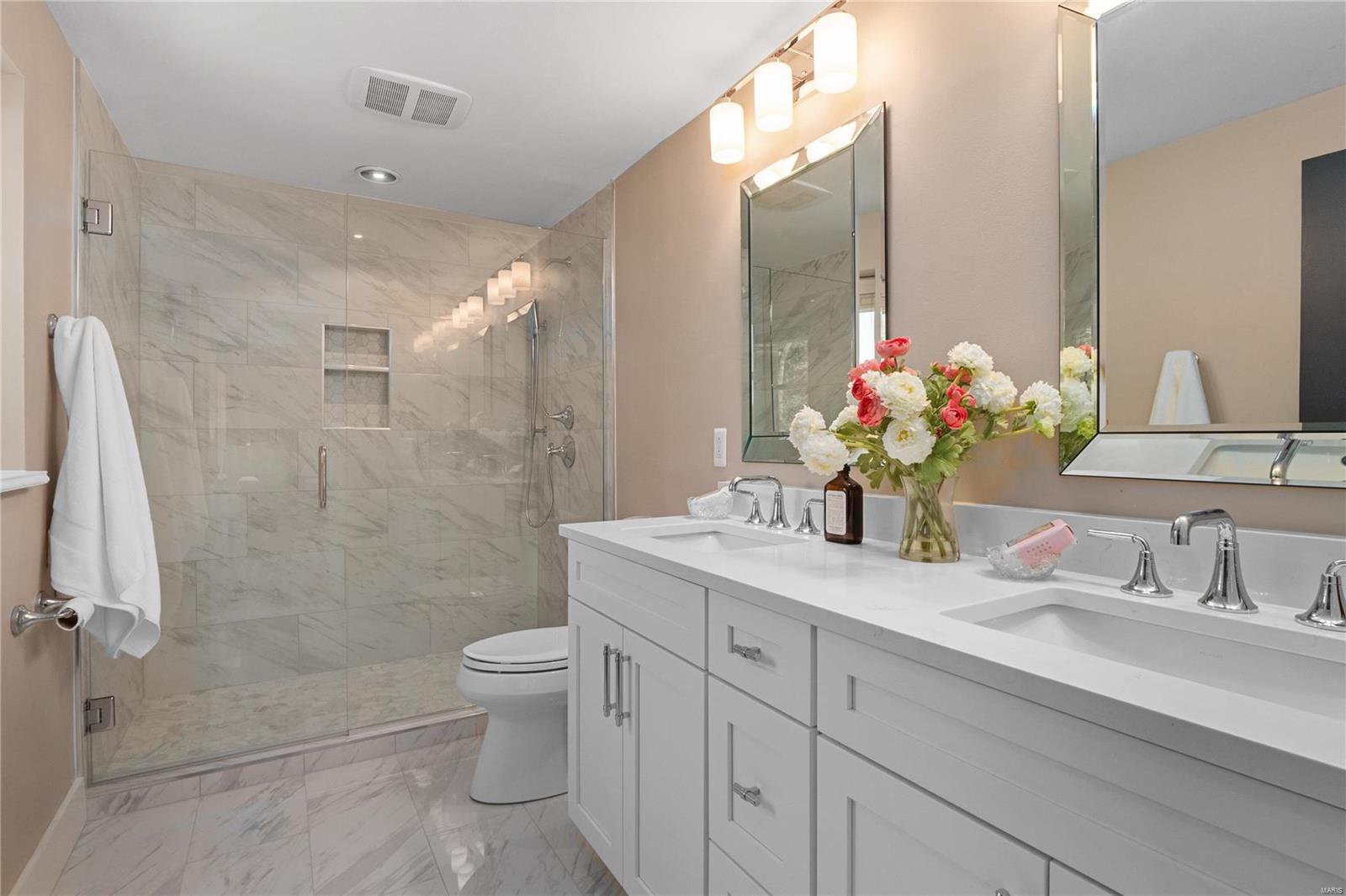 Windmoor Place South - Residential