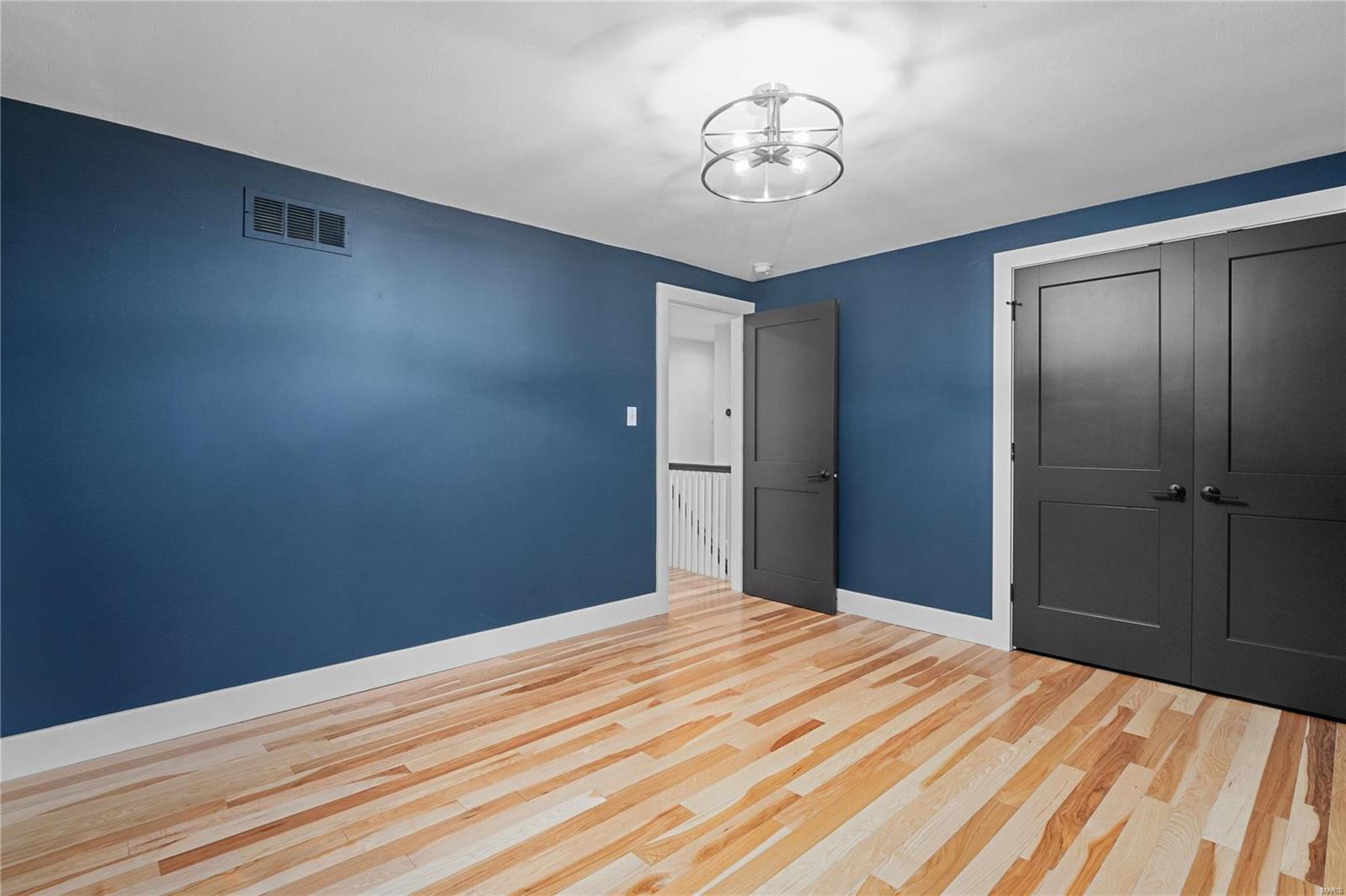 Windmoor Place South - Residential