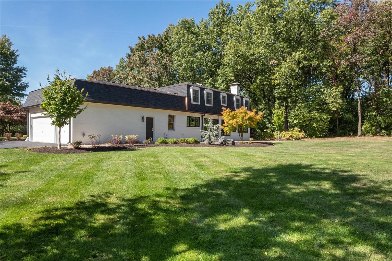 Windmoor Place South - Residential