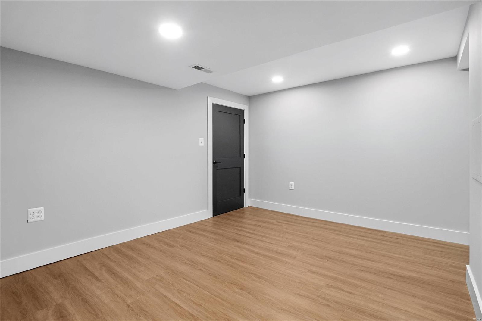 Windmoor Place South - Residential