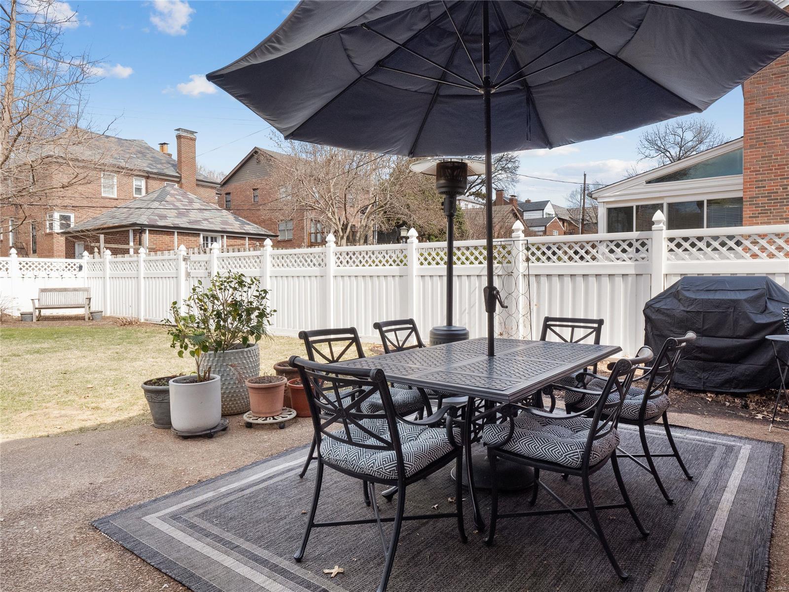 Davis Place - Residential