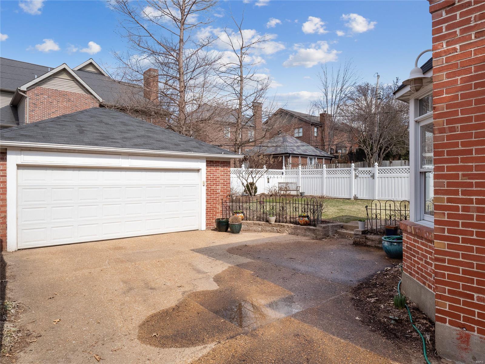 Davis Place - Residential