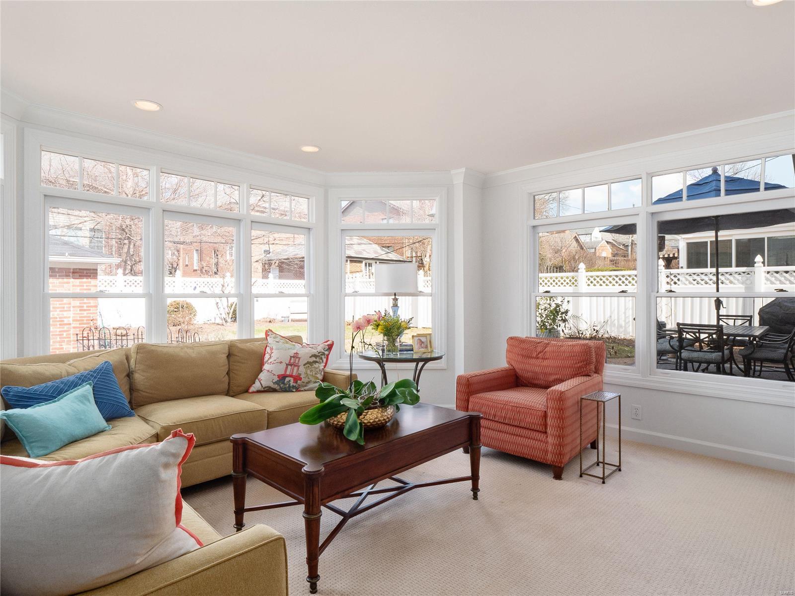 Davis Place - Residential