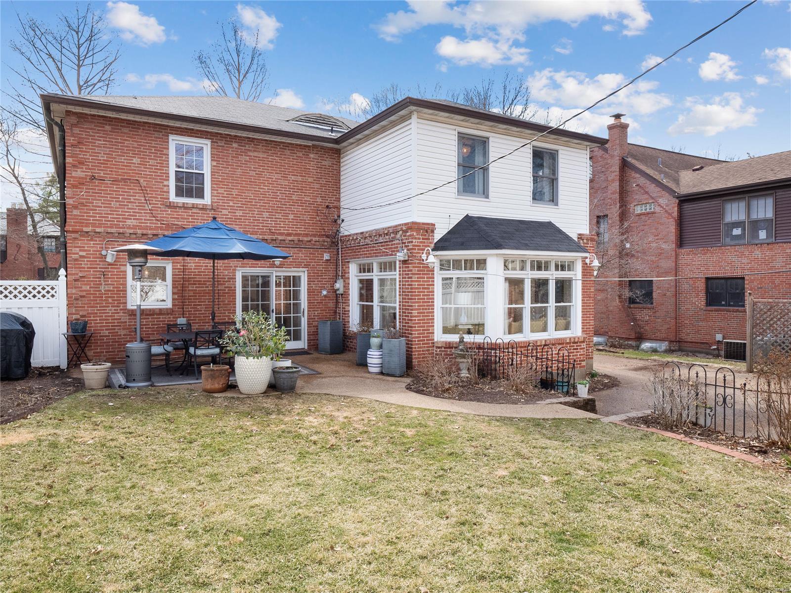 Davis Place - Residential