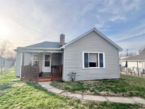 MLS: 25016547