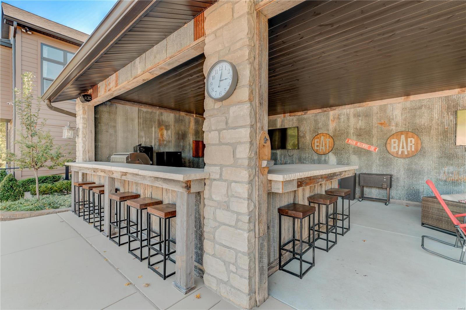 Stonehenge Manor 1 - Residential