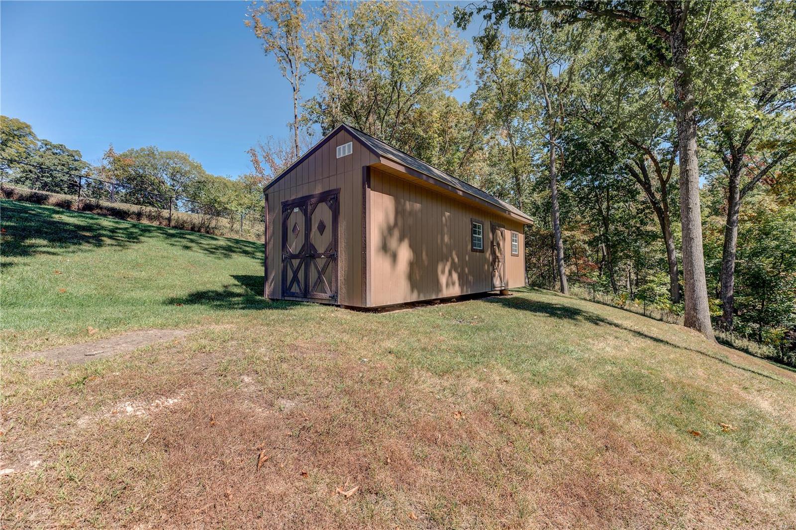 Stonehenge Manor 1 - Residential