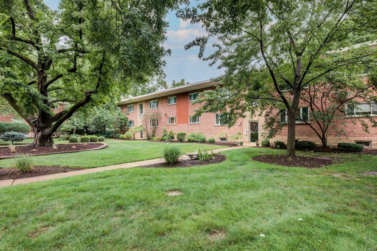 Monclay Place Condo - Residential