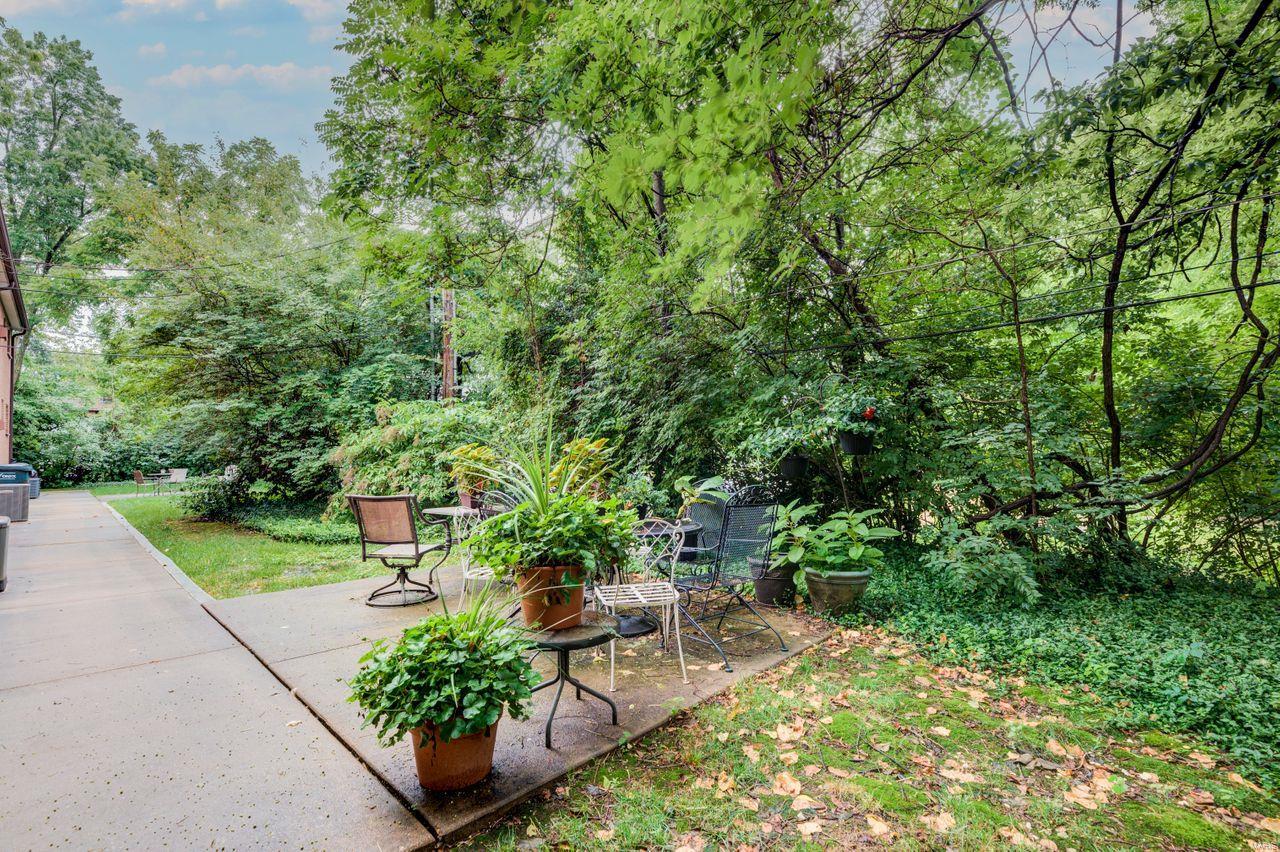 Monclay Place Condo - Residential