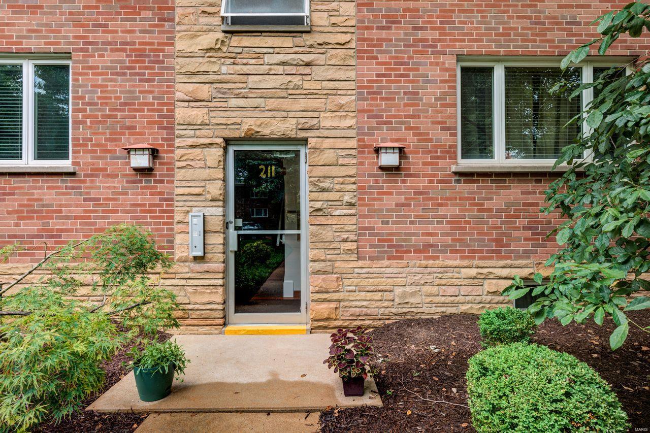 Monclay Place Condo - Residential